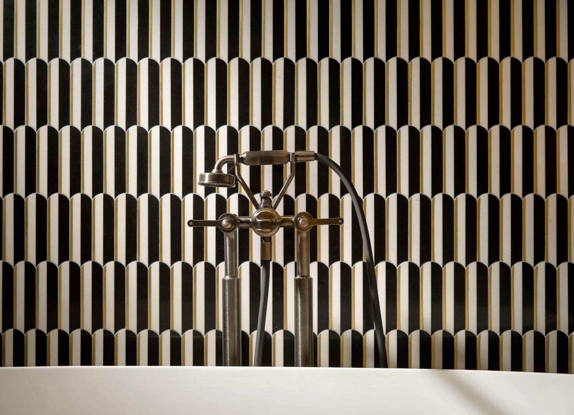 Hotel Taschenbergpalais Kempinski Dresden Buitenkant foto A wall mounted bath shower mixer